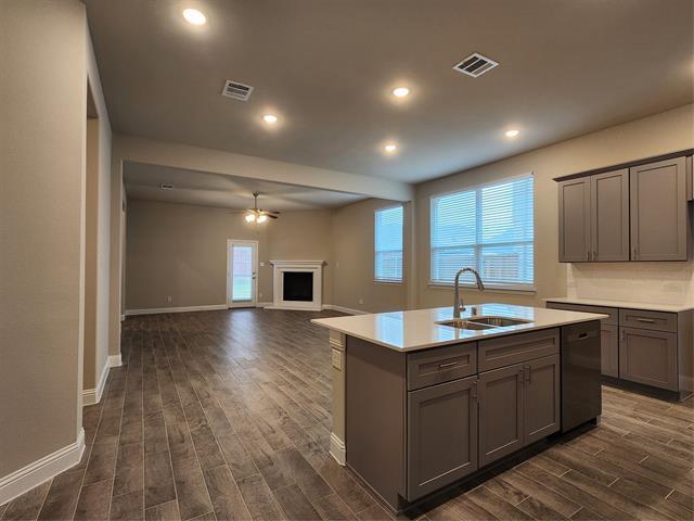Building Photo - 724 Fencerow Trl