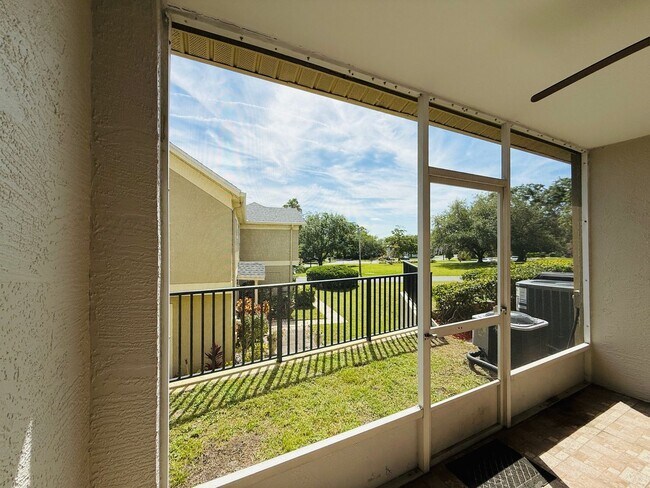Building Photo - 2843 Thaxton Dr