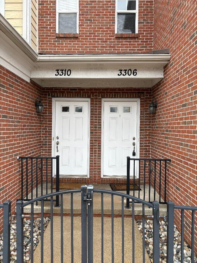 Building Photo - 3306 Hilton Rd