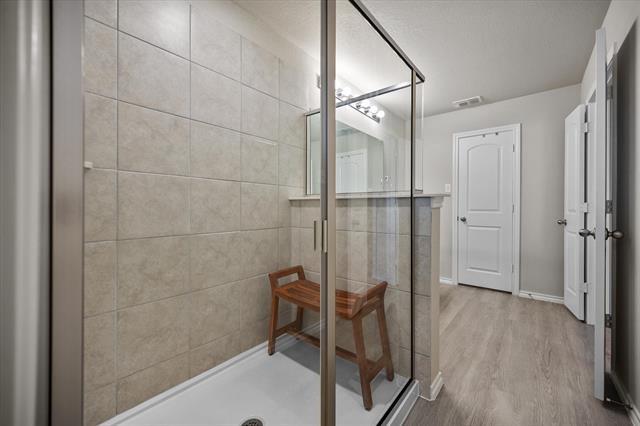 Building Photo - 3500 Brentwood Dr