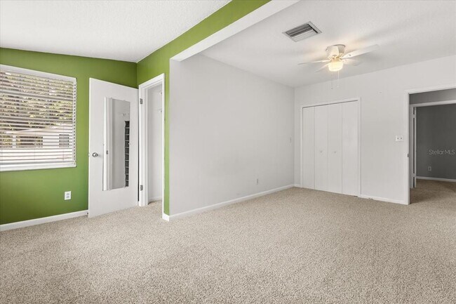 Building Photo - 742 N Westmoreland Dr