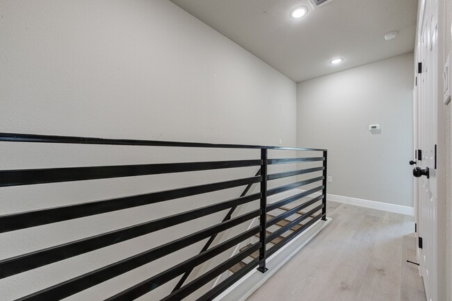 Building Photo - 19112 Sears Dr