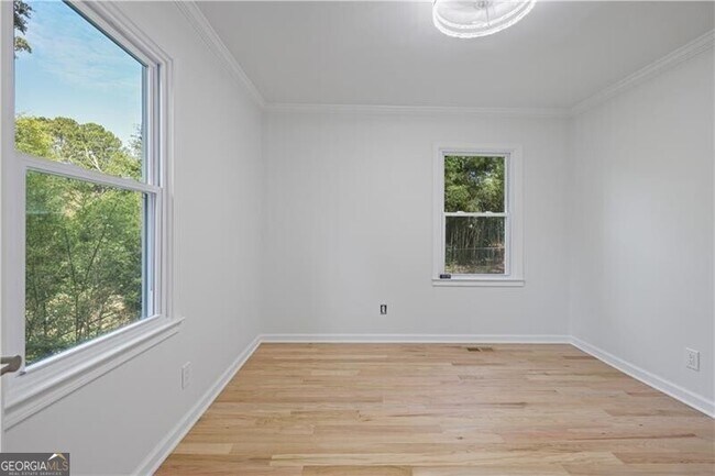 Building Photo - 1967 Sumter St NW