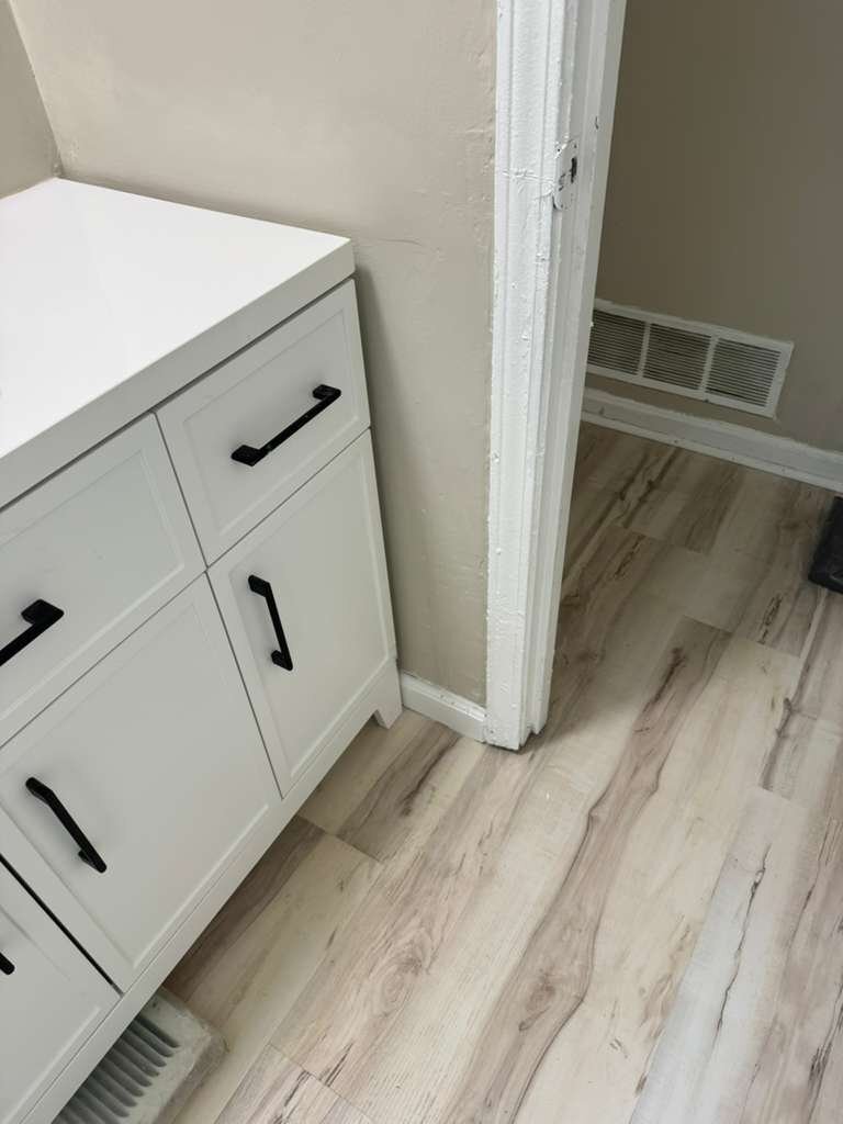 Building Photo - 5900 Carmelwood Cir