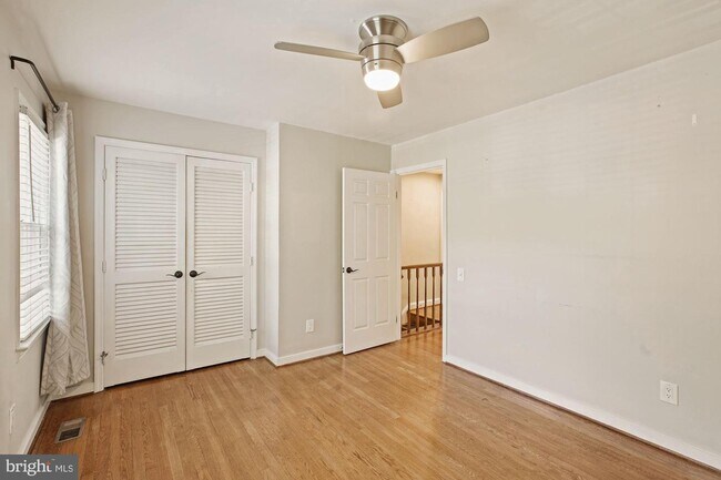 Building Photo - 1225 Michigan Ct