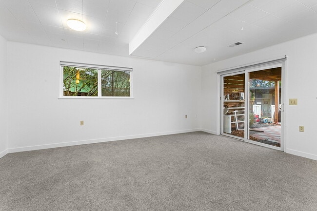 Building Photo - 11400 SW Terra Linda St