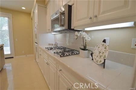 Building Photo - 172 Sanctuary