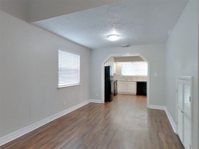 Building Photo - 4238 Burkegate Dr