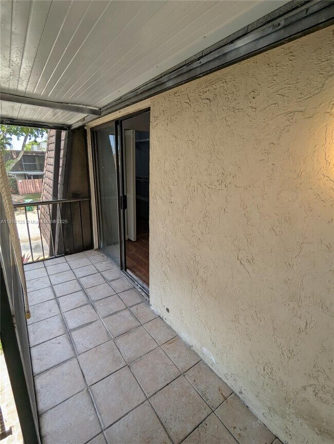 Building Photo - 5825 Swordfish Ct