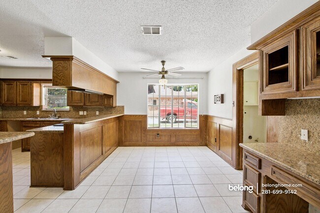 Building Photo - 5914 Havenwoods Dr