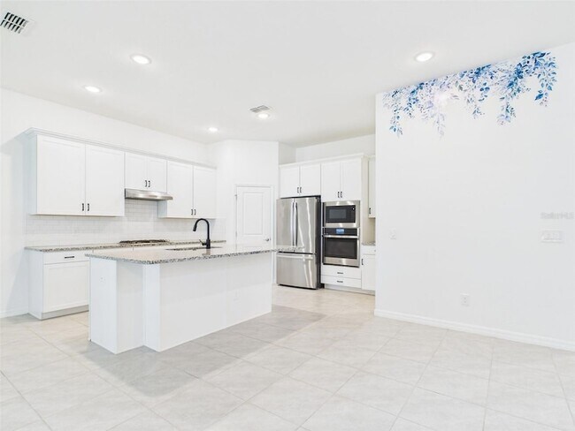 Building Photo - 2033 Emerald Springs Dr