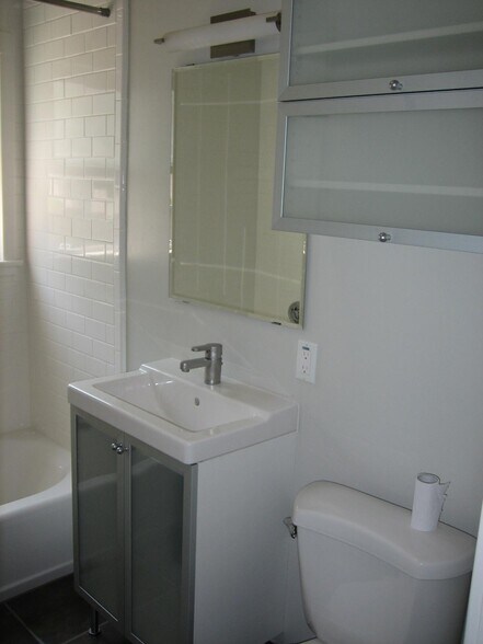 Building Photo - 1818 Santa Ynez St