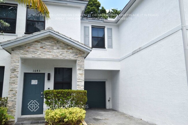Building Photo - 1643 SW 28th St