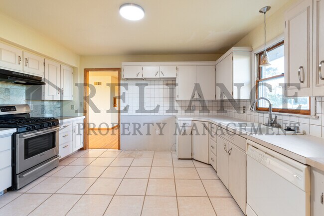Building Photo - 4525 N 247th St W