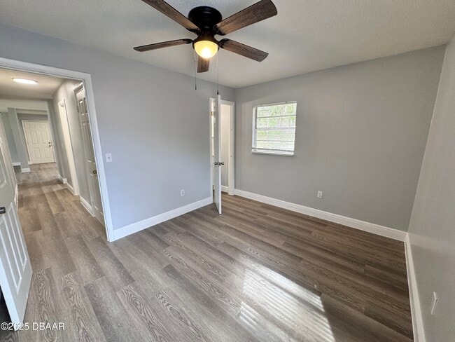 Building Photo - 704 Boston Ct