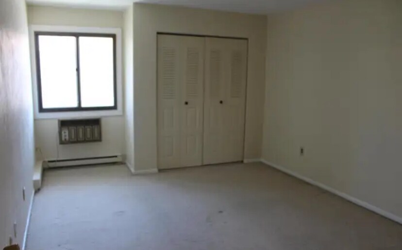 Building Photo - 500 Campbell Cir