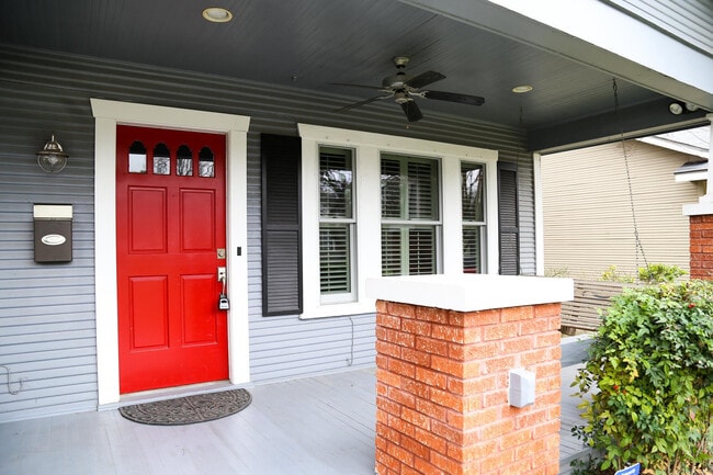 Building Photo - ALAMO HEIGHTS CRAFTSMAN COTTAGE
