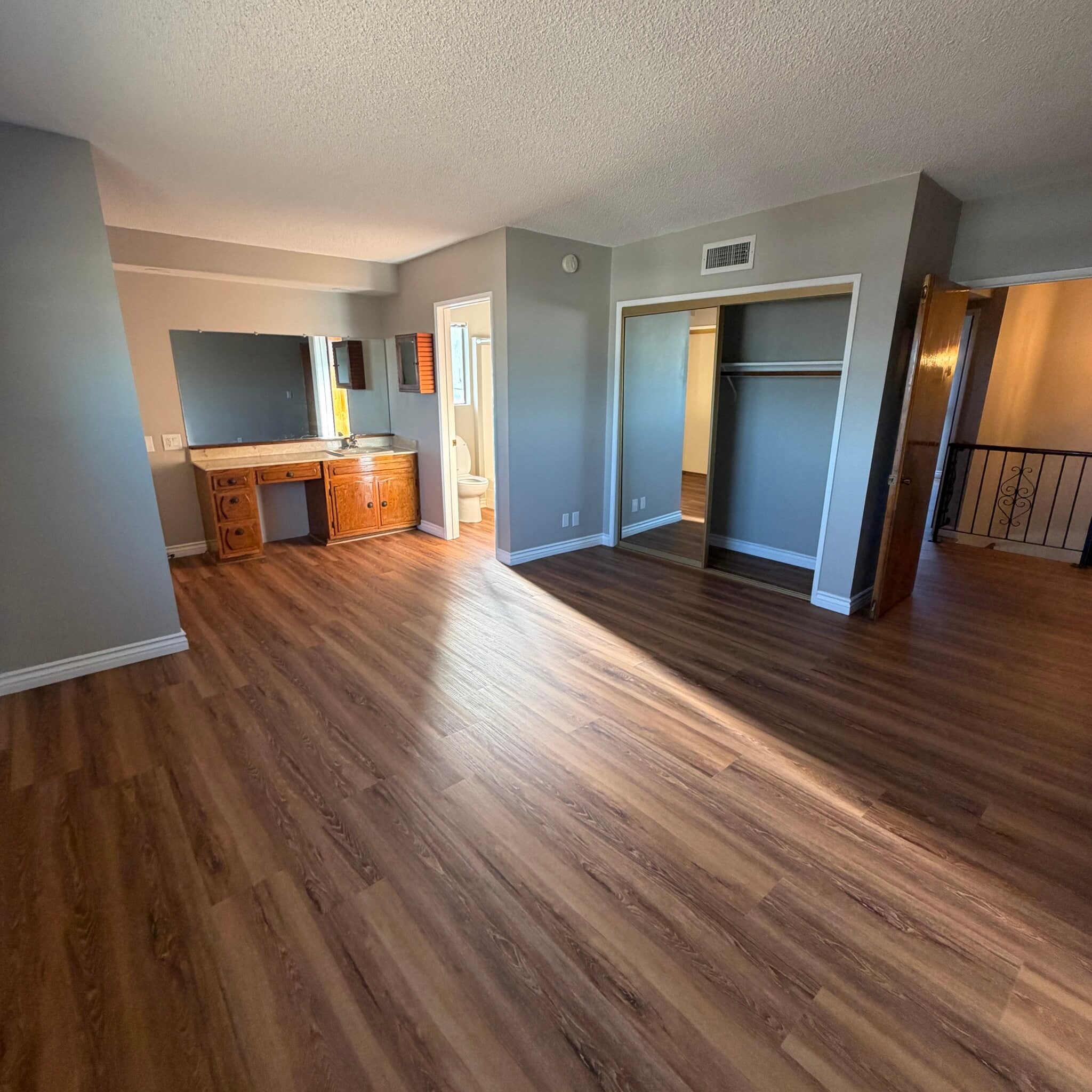 Building Photo - 17632 Los Alimos St