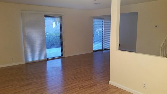 Building Photo - 2 Bedroom / 2 Bathroom Home inside Canyon Lake