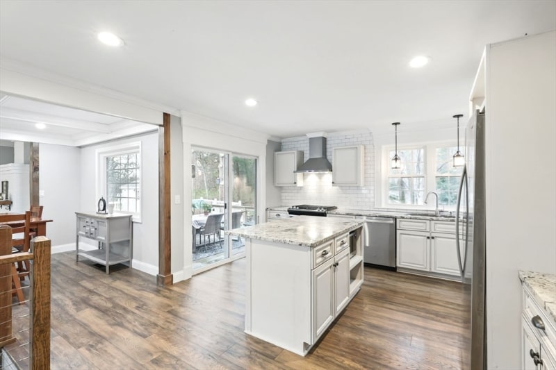 Building Photo - 56 Tallyho Dr