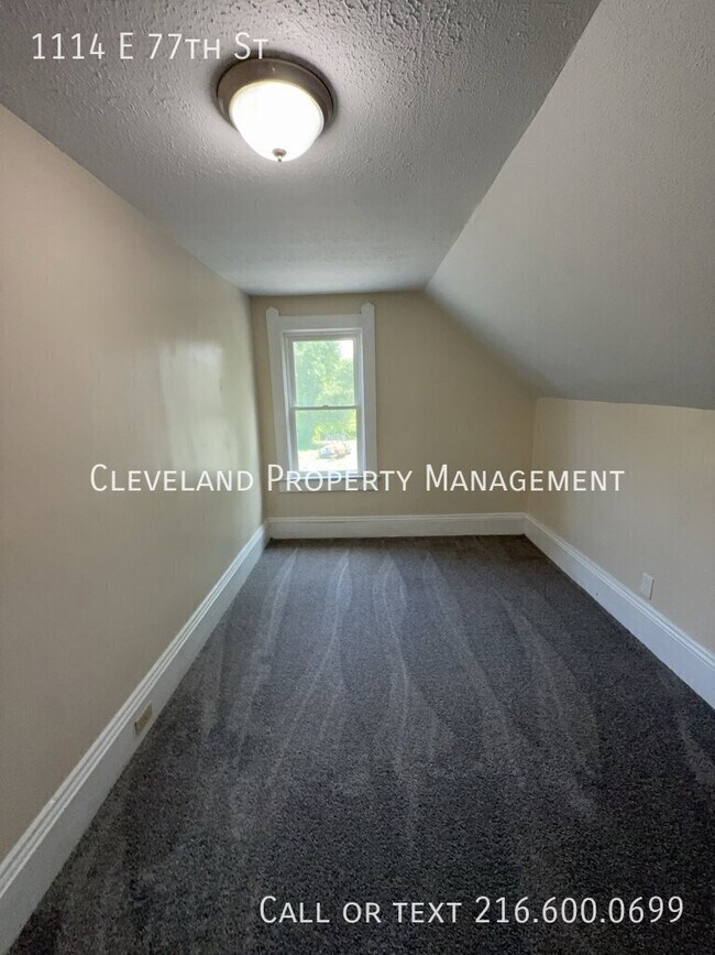 Building Photo - 1114 E 77th St