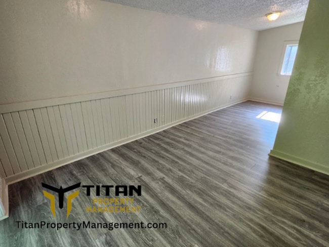 Building Photo - 3 bed house