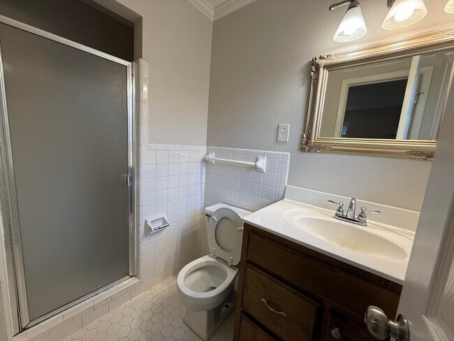 Building Photo - 5701 Baird Dr