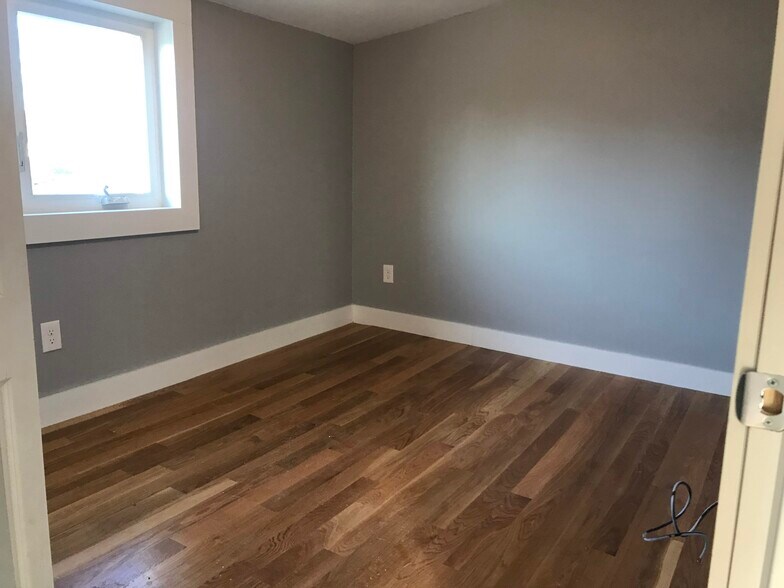 Building Photo - 289 Beacon St