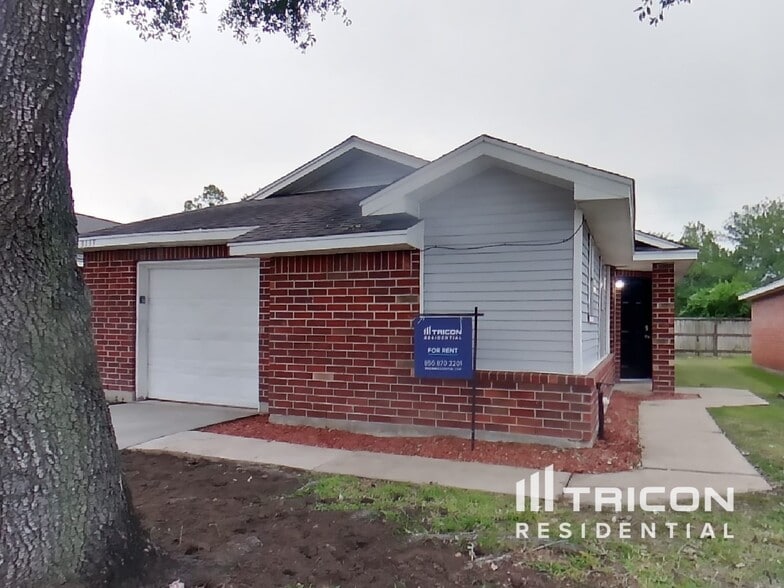 Primary Photo - 3139 Boynton Dr