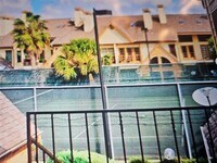 Building Photo - 2425 Holly Hall St