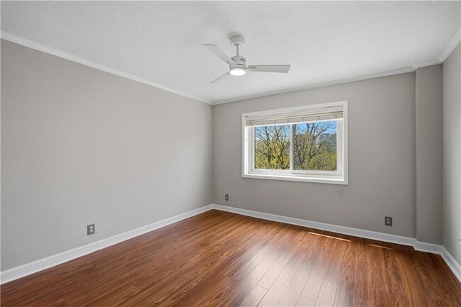 Building Photo - 2285 Peachtree Rd NE