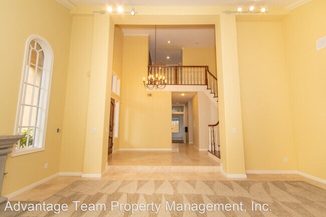 Building Photo - 12885 Chaparral Ridge Rd