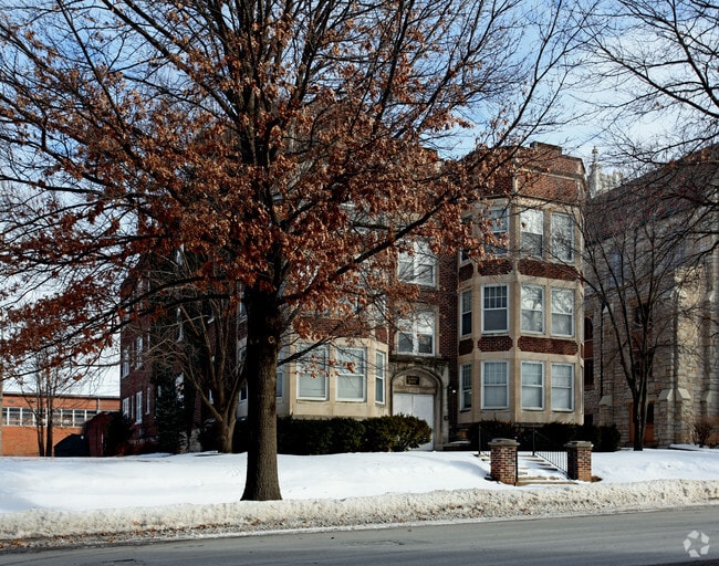 Building Photo - Armour Park