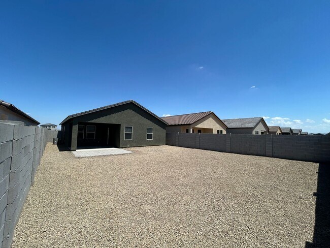 Building Photo - Free Rent for September! Brand New 3-Bedro...