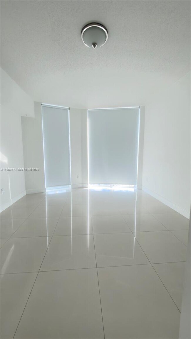 Building Photo - 185 SW 7th St