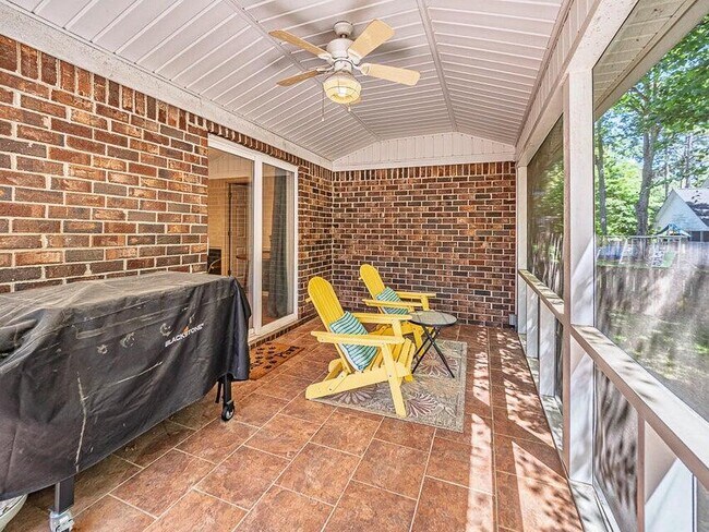 Building Photo - 1265 Cutleaf Dr