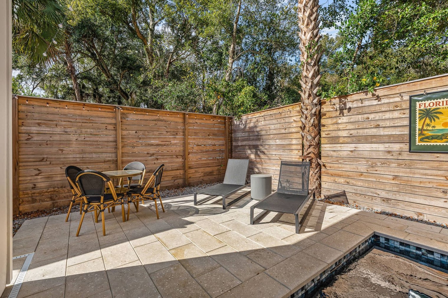 Building Photo - 21 Pearl St