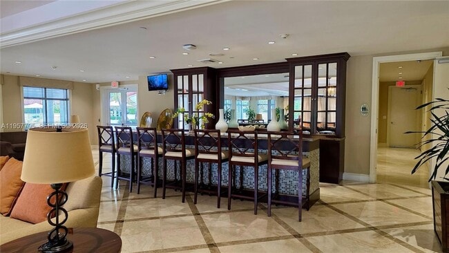 Building Photo - 20000 E Country Club Dr