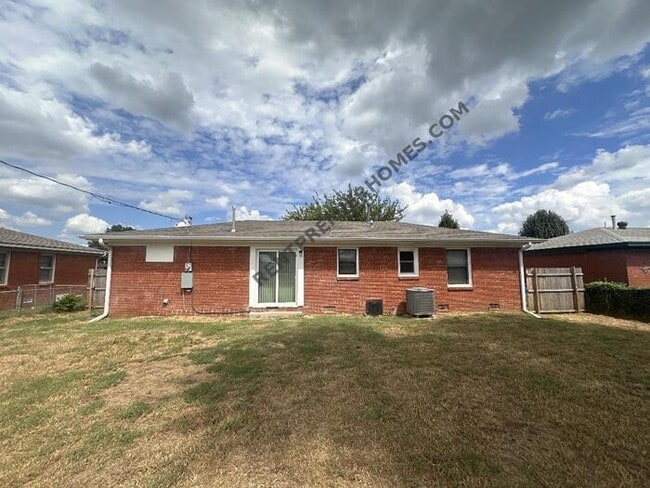 Building Photo - 2101 Flannery Dr