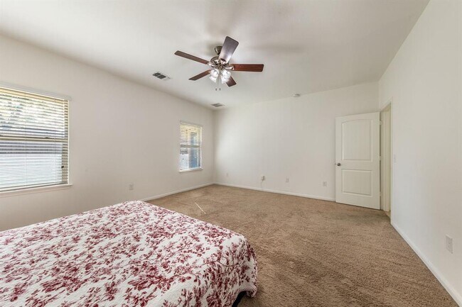 Building Photo - 925 Woodduck Trail