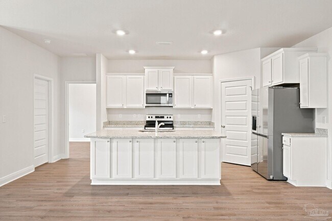 Building Photo - 7745 Burnside Lp