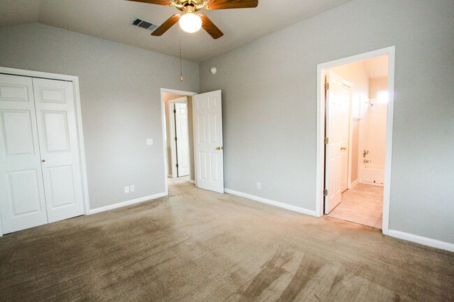 Building Photo - Charming 3-Bedroom, 2-Bath Home in Leander!