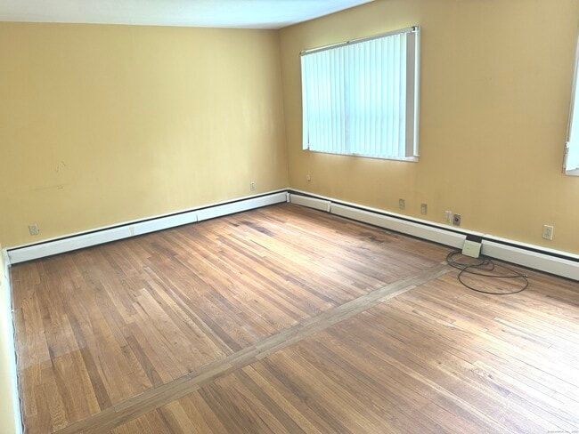 Building Photo - 6 Rivergate Woods