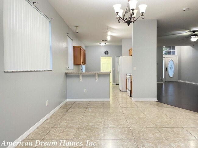 Building Photo - A Gorgeous Home with Beautiful Water View in Andover Point!