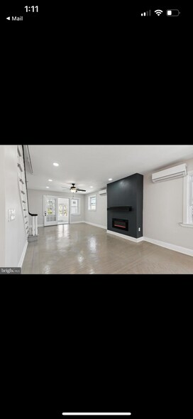 Building Photo - 2414 77th Ave