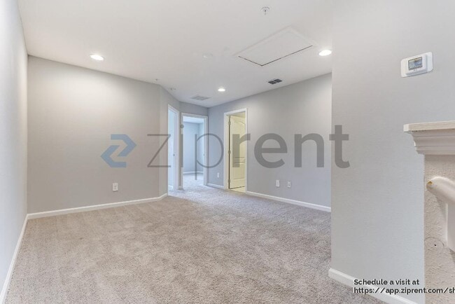 Building Photo - 432 Cape Honeysuckle Pl