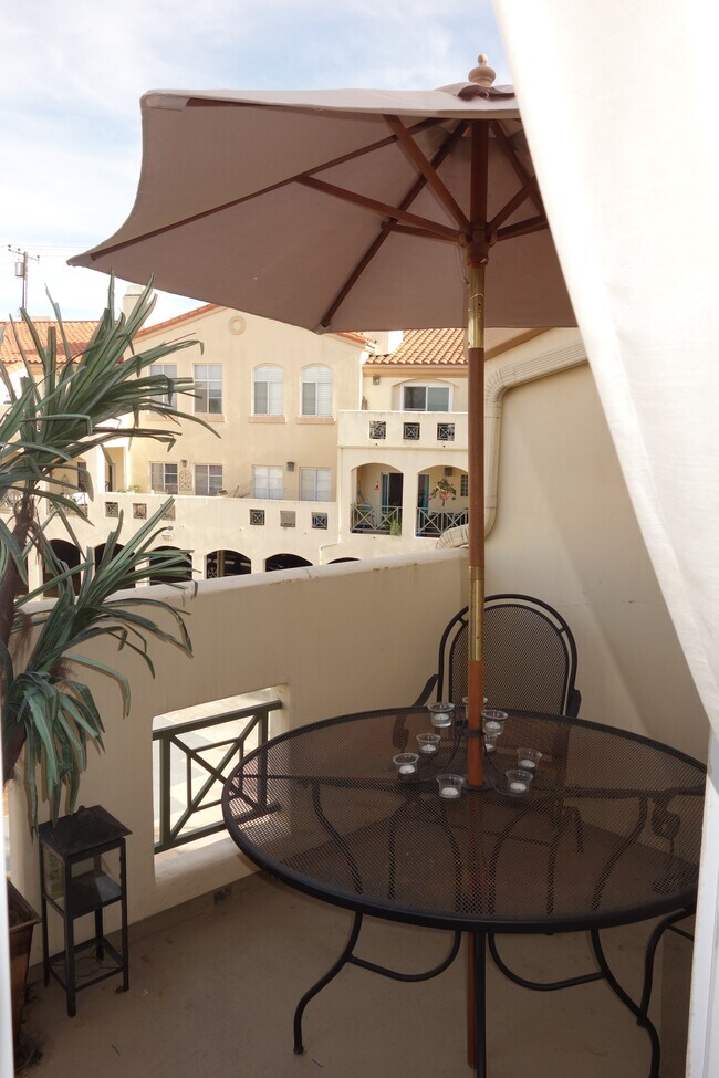 Building Photo - 5500 Torrance Blvd