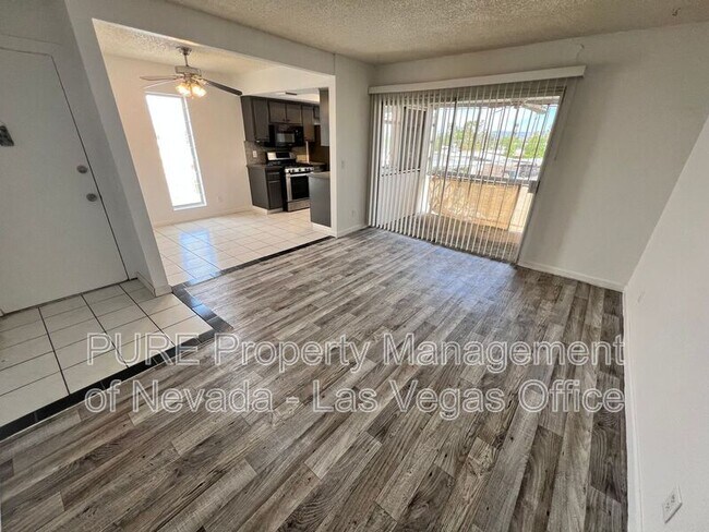 Primary Photo - 1405 E Vegas Valley Dr