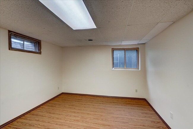 Building Photo - Parkwood Hills – Spacious 4 Bedroom, 3 Bat...