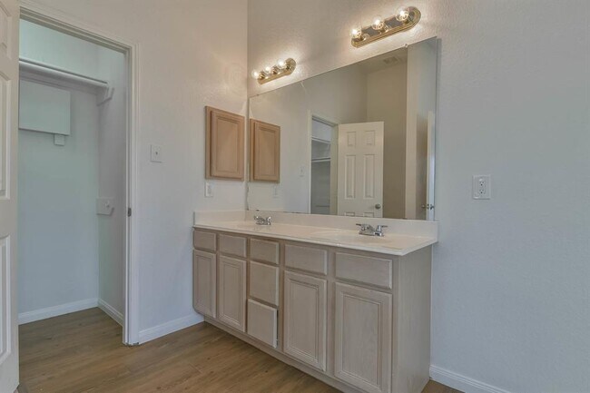 Building Photo - 5111 Chase Wind Ct